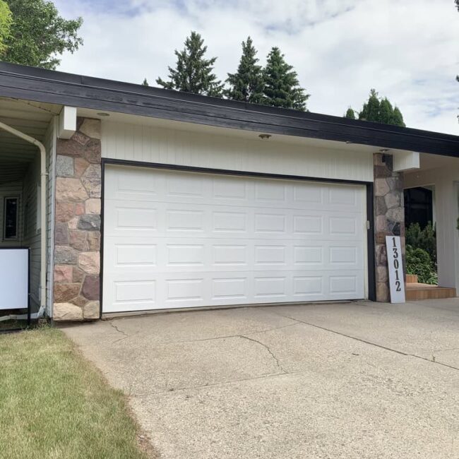 garage door with white paint